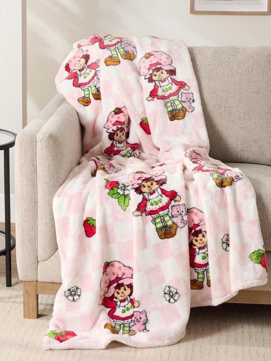 Other - ♥️New Strawberry Shortcake Silk Touch Throw 60x70